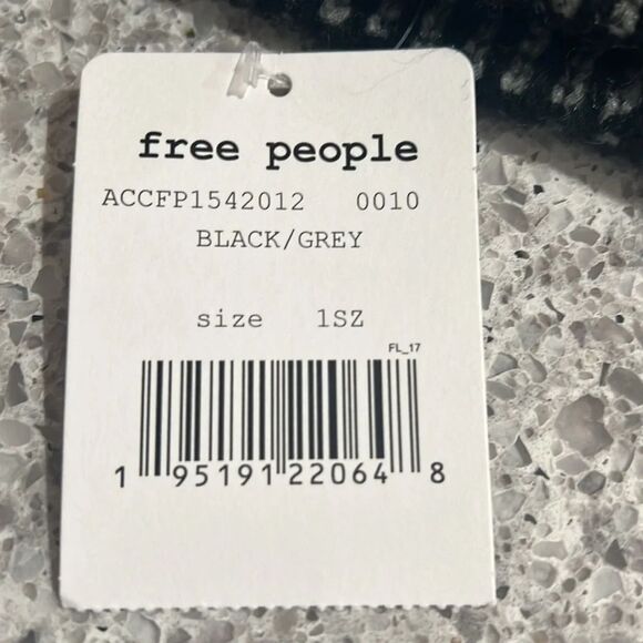 Free People Black and Gray Cap Beanie NWT Unisex - Picture 4 of 7